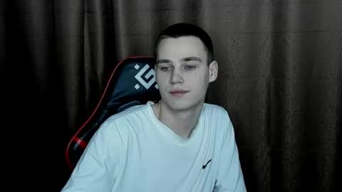 robert10211 online show from January 2025 12:53:01 AM