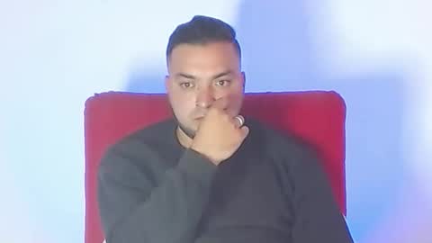 Snapshot of robert_leroy chatting on May 2026 07:18:01 PM Stiven - online show from May 2026 07:18:01 PM