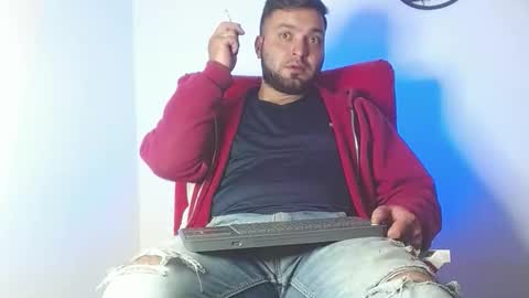 Snapshot of robert_leroy chatting on May 2026 04:19:02 AM Stiven - online show from May 2026 04:19:02 AM