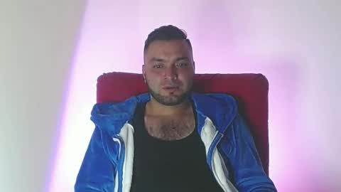 Snapshot of robert_leroy chatting on June 2026 06:15:01 AM Stiven - online show from June 2026 06:15:01 AM