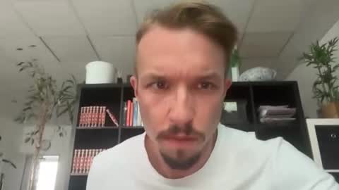 robert_x666 online show from July 2026 02:19:01 PM
