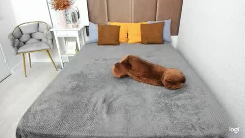 Snapshot of robertamorelly chatting on October 2025 07:10:02 AM Betty online show from October 2025 07:10:02 AM