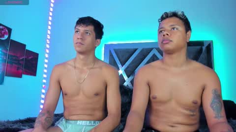 Robert Miller And Mael Thompson  online show from October 2025 04:55:02 AM