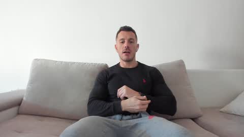 roberto4ever online show from January 2025 12:02:02 PM