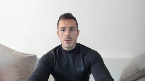 roberto4ever online show from October 2025 10:25:01 AM