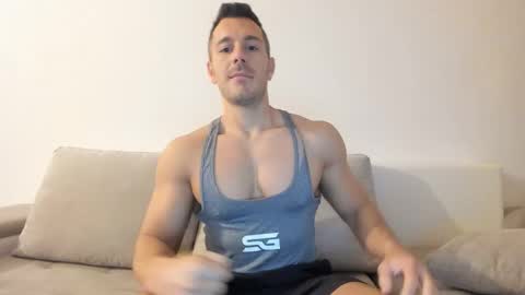 roberto4ever online show from October 2025 04:49:02 AM