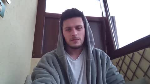 Snapshot of roberto_twink1 chatting on October 2025 06:39:02 AM Roberto online show from October 2025 06:39:02 AM