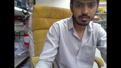 Snapshot of robertsalia220 chatting on November 2025 12:15:02 PM Robertsalia online show from November 2025 12:15:02 PM