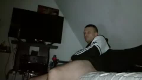 Snapshot of robertxxxpo chatting on June 2026 06:38:01 AM Zenek online show from June 2026 06:38:01 AM