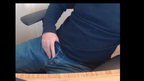 Snapshot of robidan6923 chatting on February 2025 03:14:01 PM robidan6923 online show from February 2025 03:14:01 PM