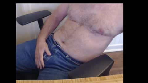 Snapshot of robidan6923 chatting on February 2025 01:51:02 PM robidan6923 online show from February 2025 01:51:02 PM