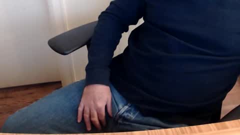 Snapshot of robidan6923 chatting on October 2025 02:31:01 PM robidan6923 online show from October 2025 02:31:01 PM