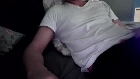 Snapshot of robin_hoody_1990 chatting on January 2025 01:47:01 PM robin_hoody_1990 online show from January 2025 01:47:01 PM