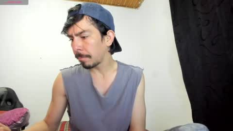 Snapshot of robindominique chatting on June 2026 12:00:01 AM Robin online show from June 2026 12:00:01 AM