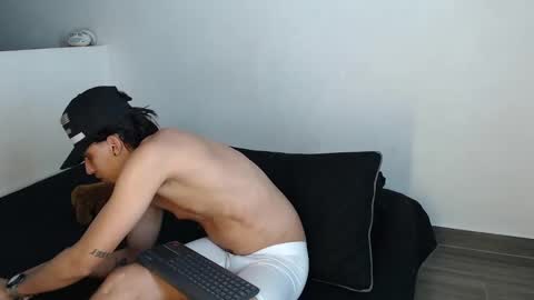 Snapshot of robisson_zack chatting on September 2025 10:04:02 AM Robisson Zack online show from September 2025 10:04:02 AM