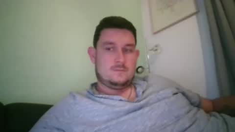 Robin online show from September 2025 09:48:01 PM