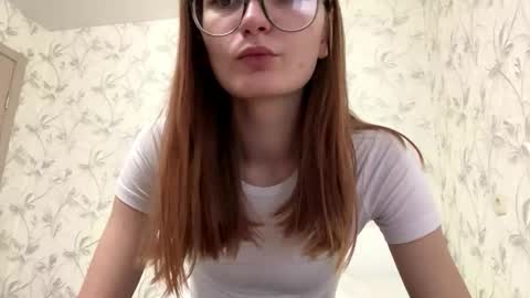 robynsentinella online show from December 2025 07:35:01 AM