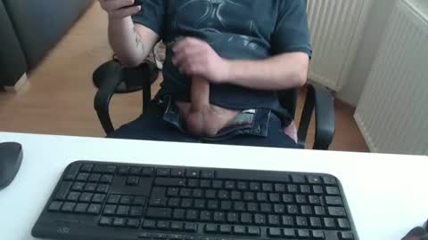 Snapshot of robzombi chatting on April 2026 05:04:02 PM Rockbart online show from April 2026 05:04:02 PM