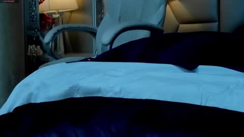 rocco_santos online show from November 2025 02:32:02 PM