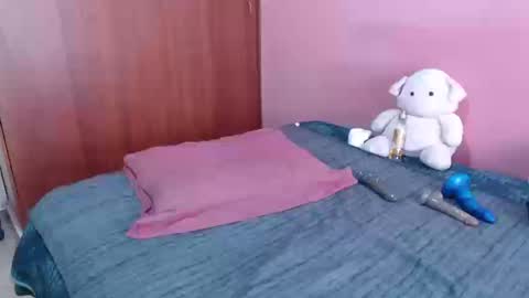 Rochelle online show from October 2025 02:51:02 PM