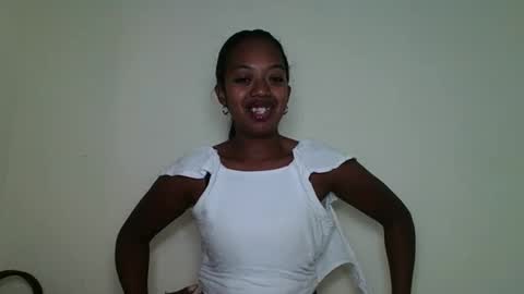 Snapshot of rochellinah chatting on May 2026 11:04:02 AM rochellinah online show from May 2026 11:04:02 AM