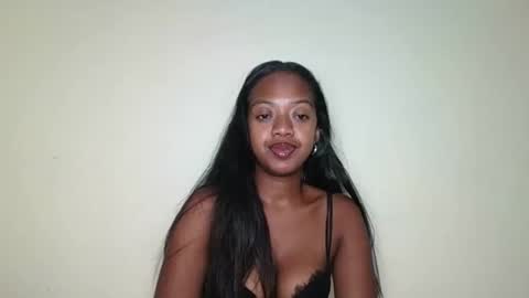 Snapshot of rochellinah chatting on May 2026 02:29:02 AM rochellinah online show from May 2026 02:29:02 AM