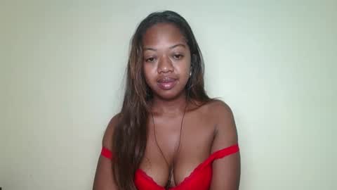 Snapshot of rochellinah chatting on May 2026 12:19:01 AM rochellinah online show from May 2026 12:19:01 AM