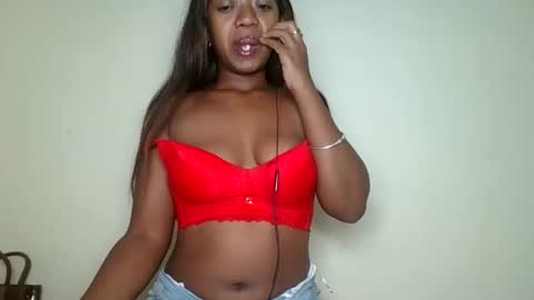 Snapshot of rochellinah chatting on June 2026 01:55:02 AM rochellinah online show from June 2026 01:55:02 AM