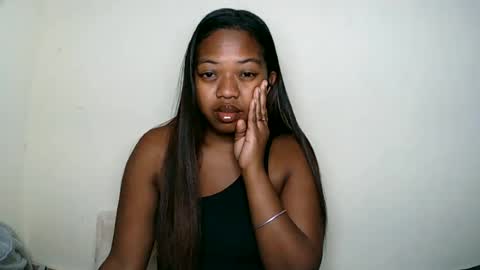 Snapshot of rochellinah chatting on August 2026 06:06:02 PM rochellinah online show from August 2026 06:06:02 PM