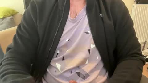 Snapshot of rocket_powerr chatting on October 2025 09:17:01 AM rocketpower online show from October 2025 09:17:01 AM