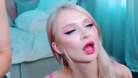 Lina and Den online show from September 2025 08:03:01 AM