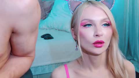 Lina and Den online show from September 2025 09:14:01 AM