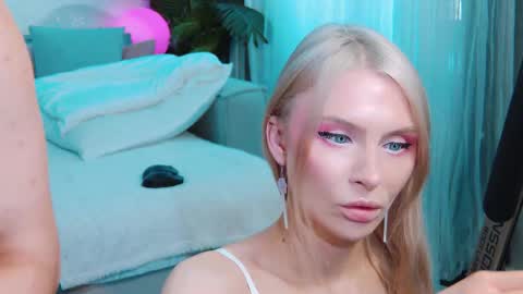 Lina and Den online show from October 2025 10:27:01 AM