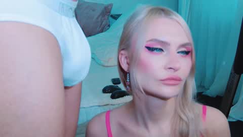 Lina and Den online show from February 2026 07:13:01 AM