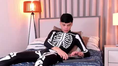 Snapshot of rockywood20cm chatting on October 2025 03:35:02 PM RockyWood20CM online show from October 2025 03:35:02 PM