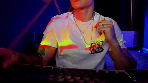 MY NAME  CAN SEE ALL MY CUM VIDEO BUY FAN SUB. online show from February 2025 09:42:01 AM