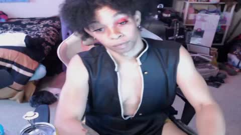 Snapshot of roelliitheecchi chatting on May 2026 04:14:02 PM Roellii Pinky online show from May 2026 04:14:02 PM