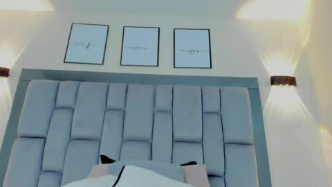 Snapshot of roger_wesley__ chatting on December 2024 06:04:02 AM Roger Wesley online show from December 2024 06:04:02 AM