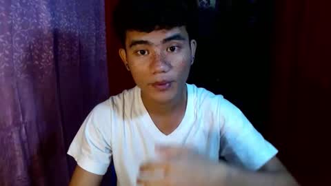 roianboyyy online show from May 2026 10:28:02 PM