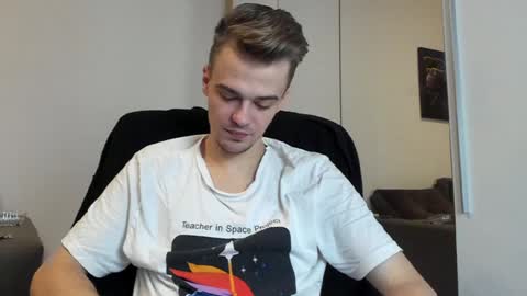 taylor fox online show from January 2025 03:36:01 PM