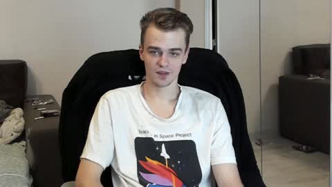 taylor fox online show from February 2025 05:46:01 PM