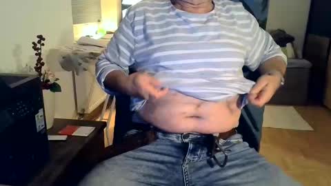 rolandloser1000 online show from January 2025 09:17:01 PM