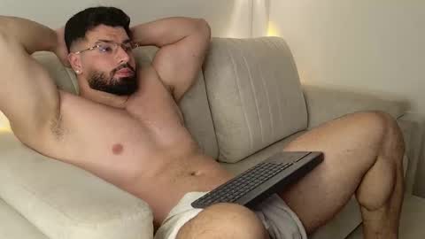 Roman Lux online show from January 2026 06:08:01 AM