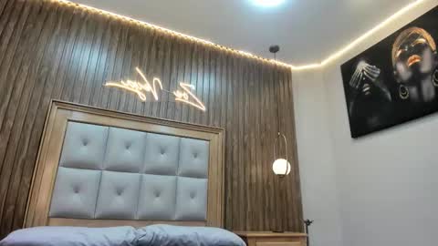 Romeo Bossi online show from March 2026 11:26:02 AM