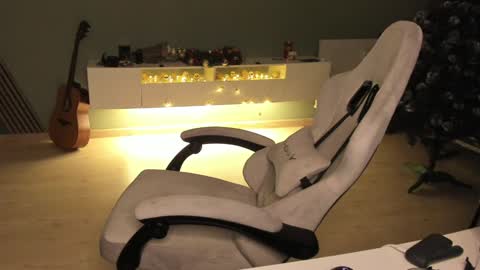 Snapshot of romeo_mercy chatting on December 2024 04:43:01 AM Romeo online show from December 2024 04:43:01 AM