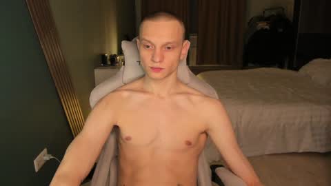 Snapshot of romeo_mercy chatting on January 2025 10:41:01 PM Romeo online show from January 2025 10:41:01 PM