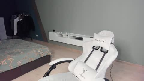 Snapshot of romeo_mercy chatting on March 2025 05:38:02 AM Romeo online show from March 2025 05:38:02 AM