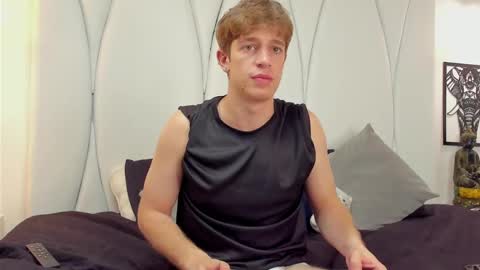 Snapshot of romeo_ricci1 chatting on December 2024 03:48:01 PM Romeo Ricci online show from December 2024 03:48:01 PM