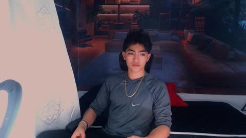 Romeo online show from December 2025 08:48:02 PM