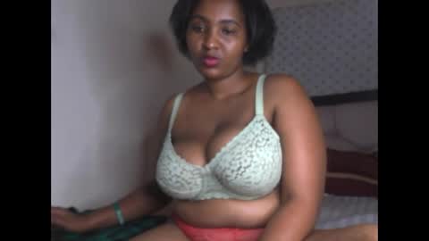 Romina 26 online show from February 2026 08:01:01 PM